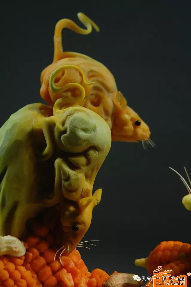 动物雕刻老鼠作品11-作品：《观望》  原料：南瓜